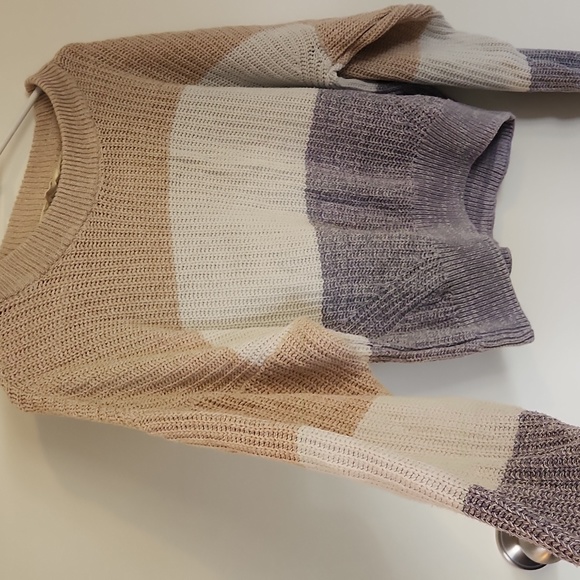 Striped cropped sweater - Picture 3 of 5